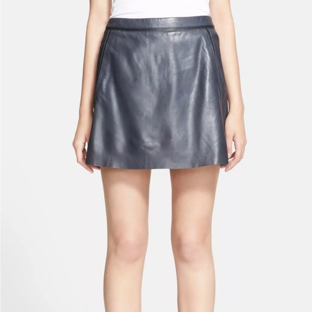VINCE Contrast Insert 100% Leather Skirt Coastal Blue w black Sz 4